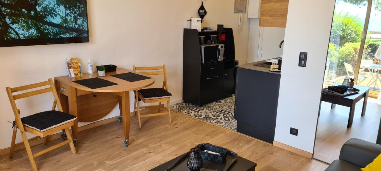 Studio De La Plage - Mer, Terrasse Et Garage Cagnes-sur-Mer Esterno foto