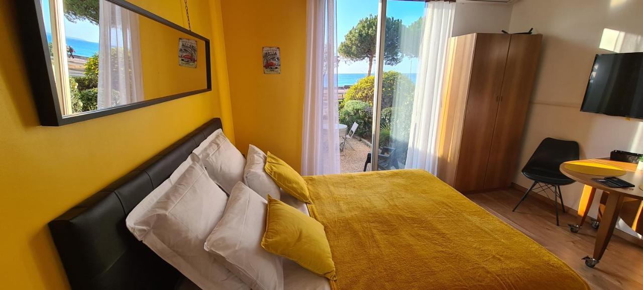 Studio De La Plage - Mer, Terrasse Et Garage Cagnes-sur-Mer Esterno foto